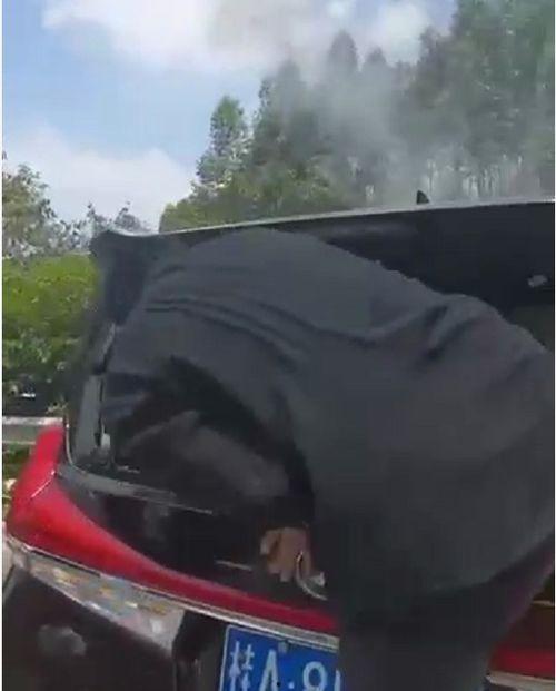 事故车老徐爆料视频完整版,揭秘事故车内幕,完整版深度解析 第2张 事故车老徐爆料视频完整版,揭秘事故车内幕,完整版深度解析 第2张